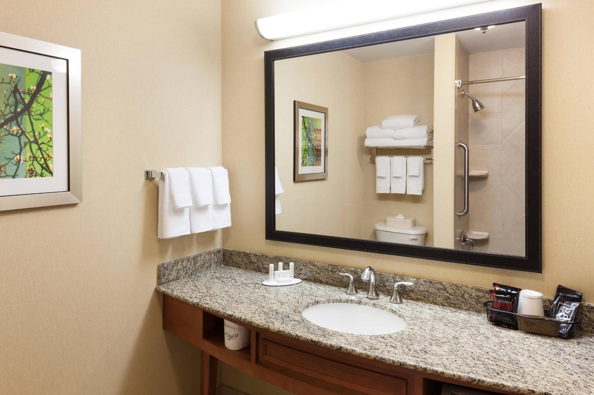 Fairfield Inn & Suites Jacksonville Butler Boulevard Exterior foto
