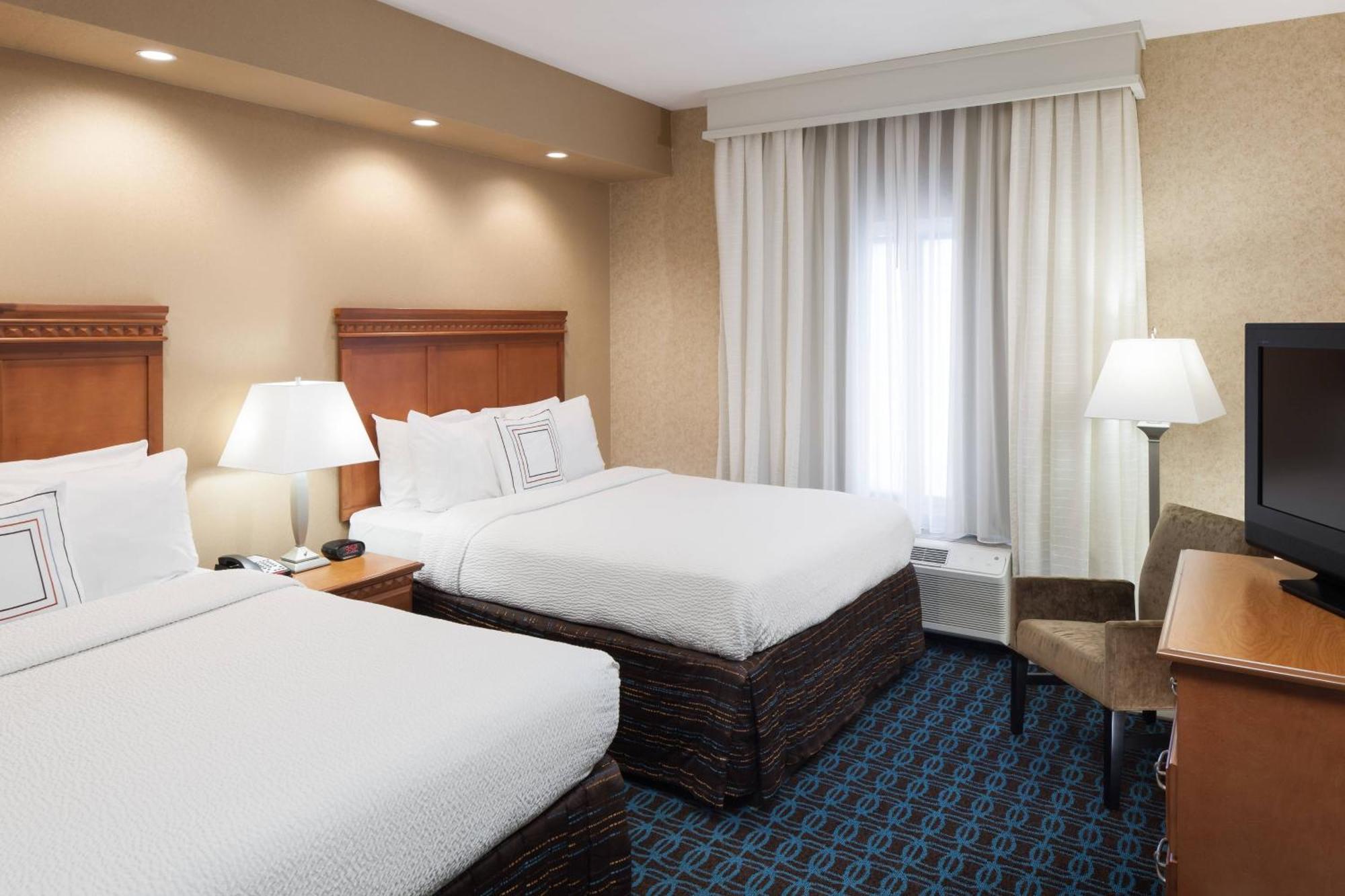 Fairfield Inn & Suites Jacksonville Butler Boulevard Exterior foto