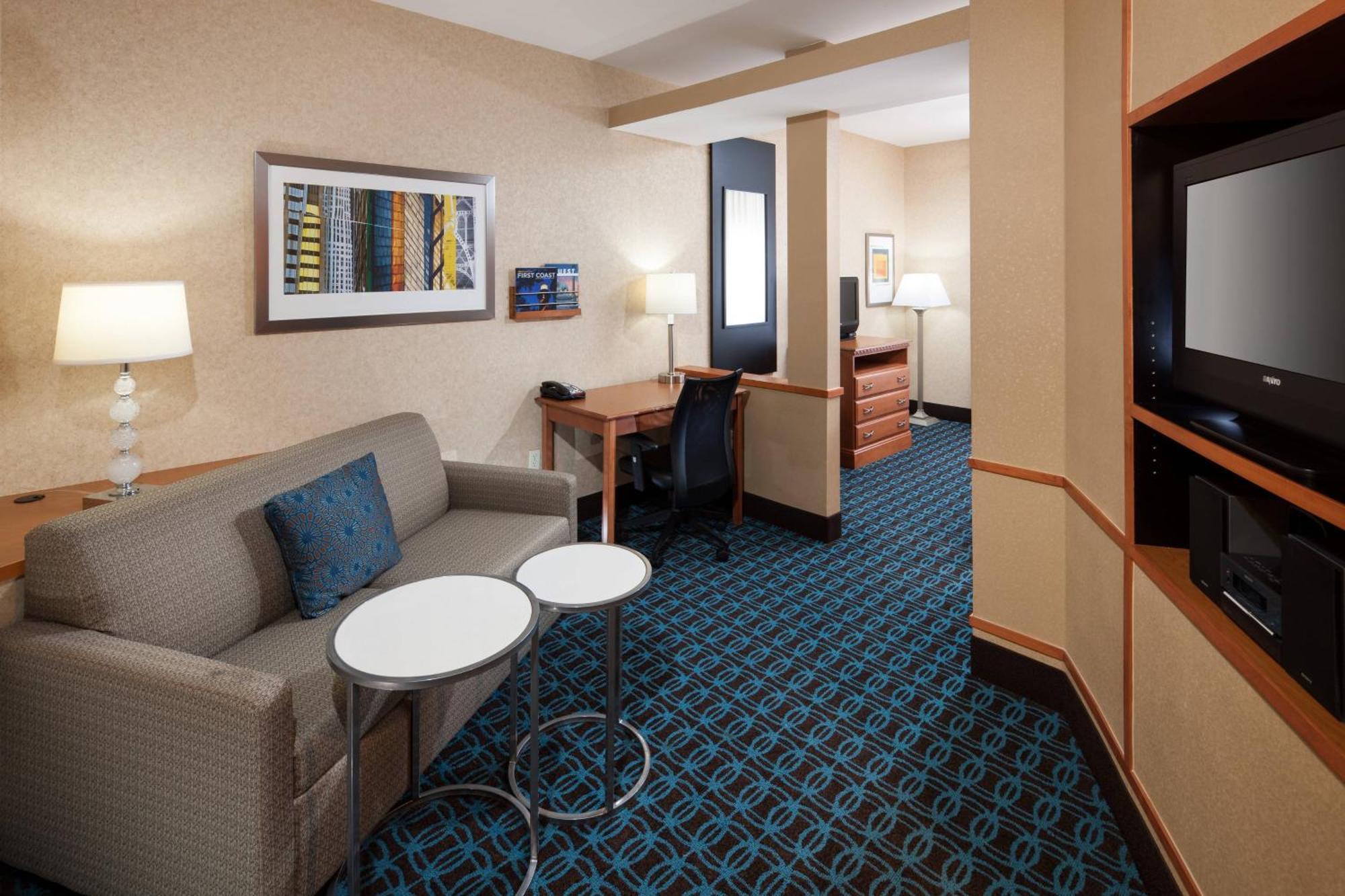 Fairfield Inn & Suites Jacksonville Butler Boulevard Exterior foto