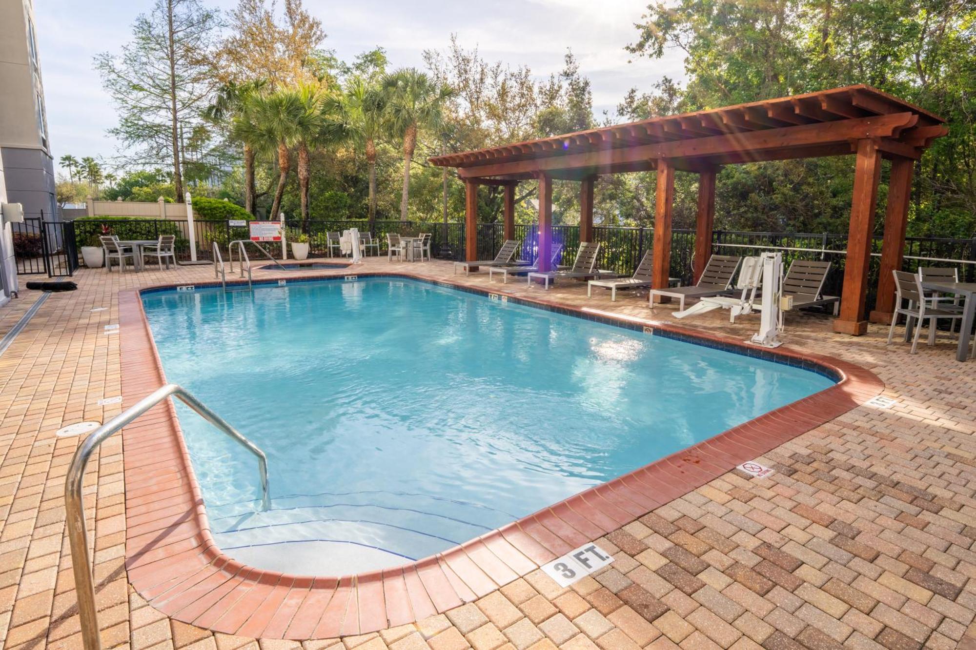 Fairfield Inn & Suites Jacksonville Butler Boulevard Exterior foto